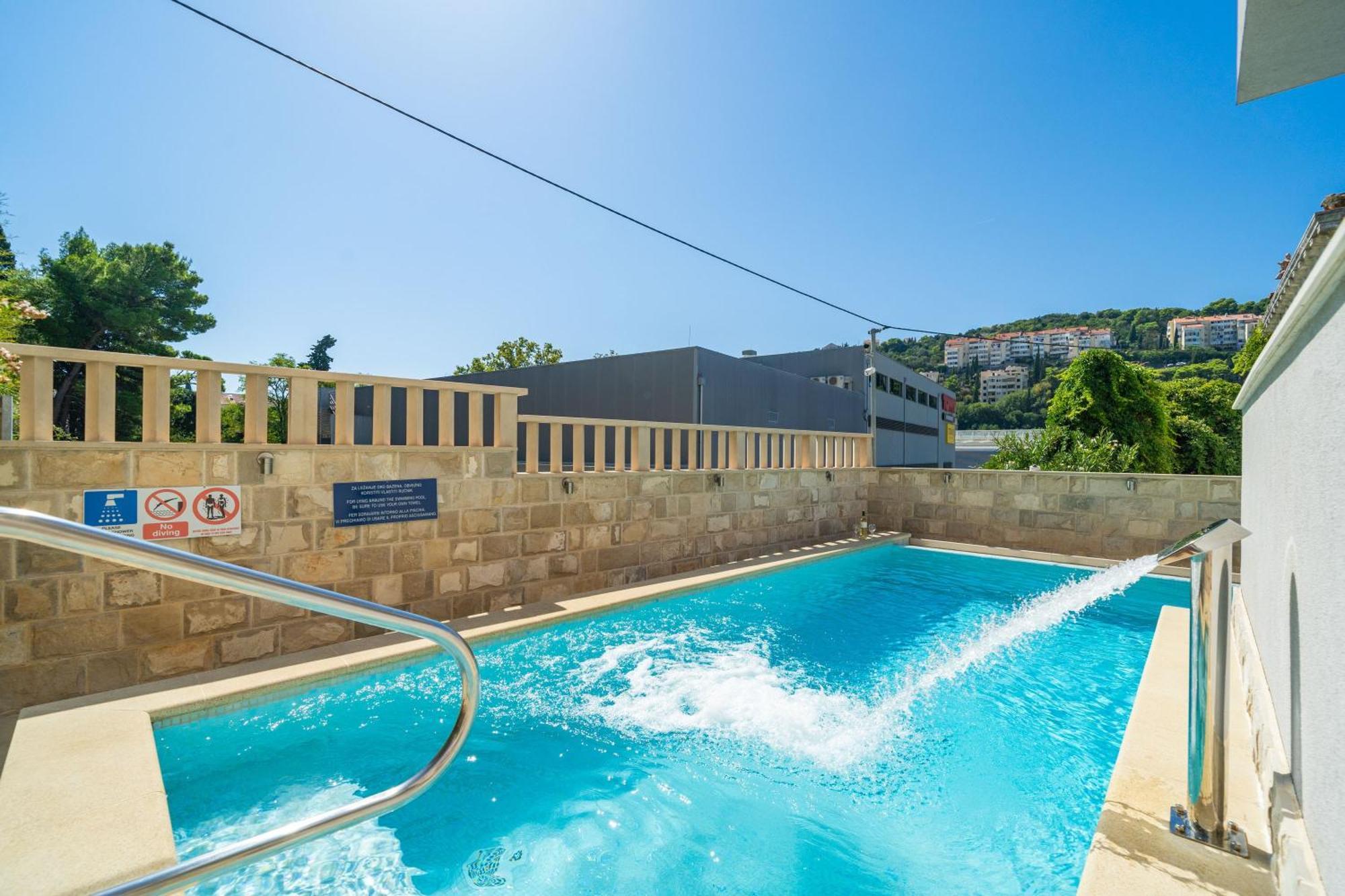 Apartments Villa Aura Dubrovnik Exterior photo